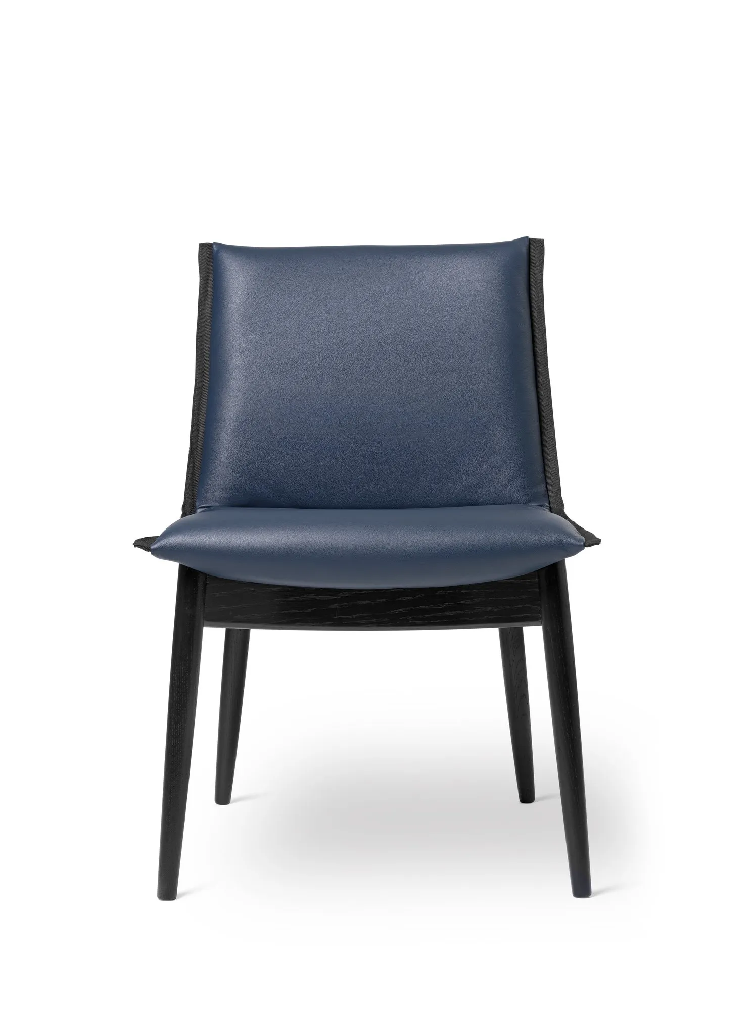 E004 Embrace Chair - Carl Hansen w Mesmetric