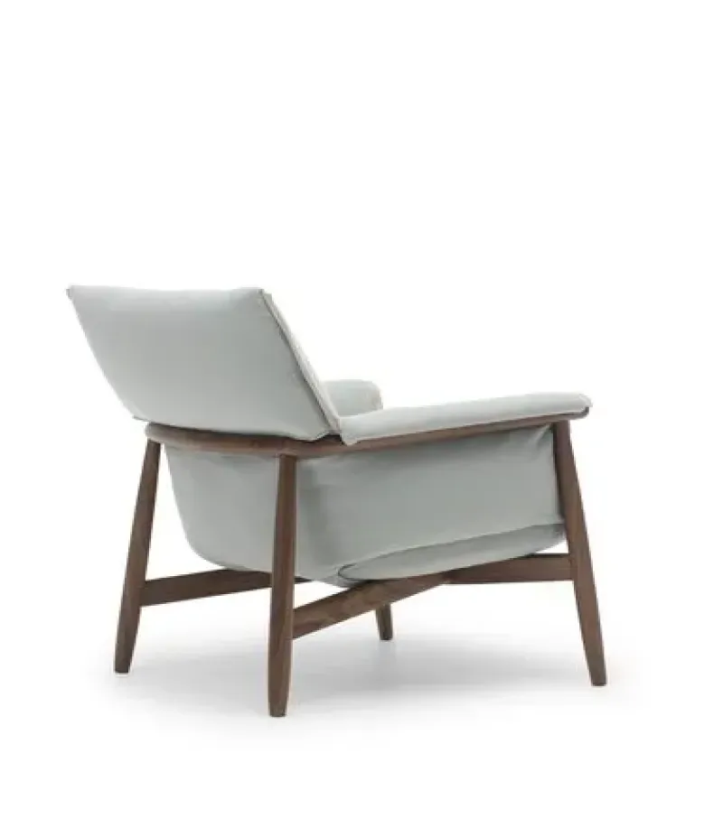 E015 Embrace Lounge - Carl Hansen w Mesmetric