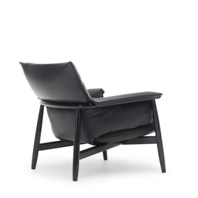 E015 Embrace Lounge - Carl Hansen w Mesmetric