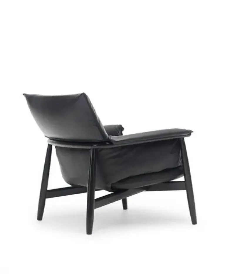 E015 Embrace Lounge - Carl Hansen w Mesmetric