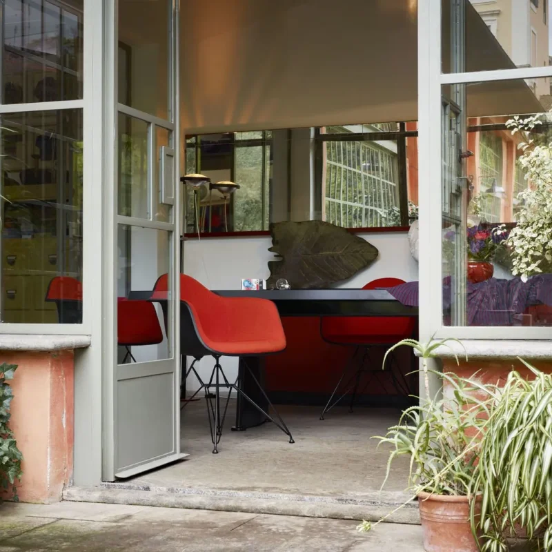 Eames Plastic DAR RE Full Upholstery - Vitra w Mesmetric