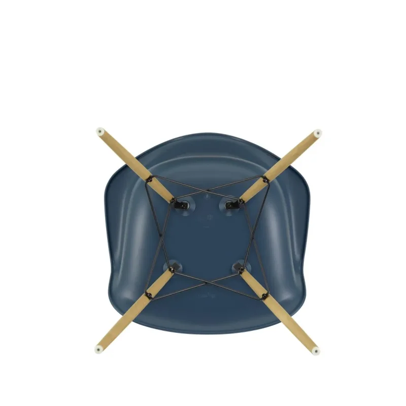 Eames Plastic RE DAW - Vitra w Mesmetric