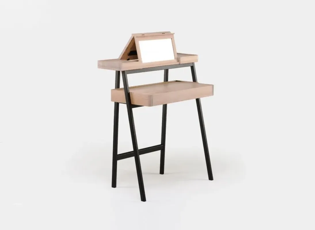 756 Tray Desk - De La Espada w Mesmetric