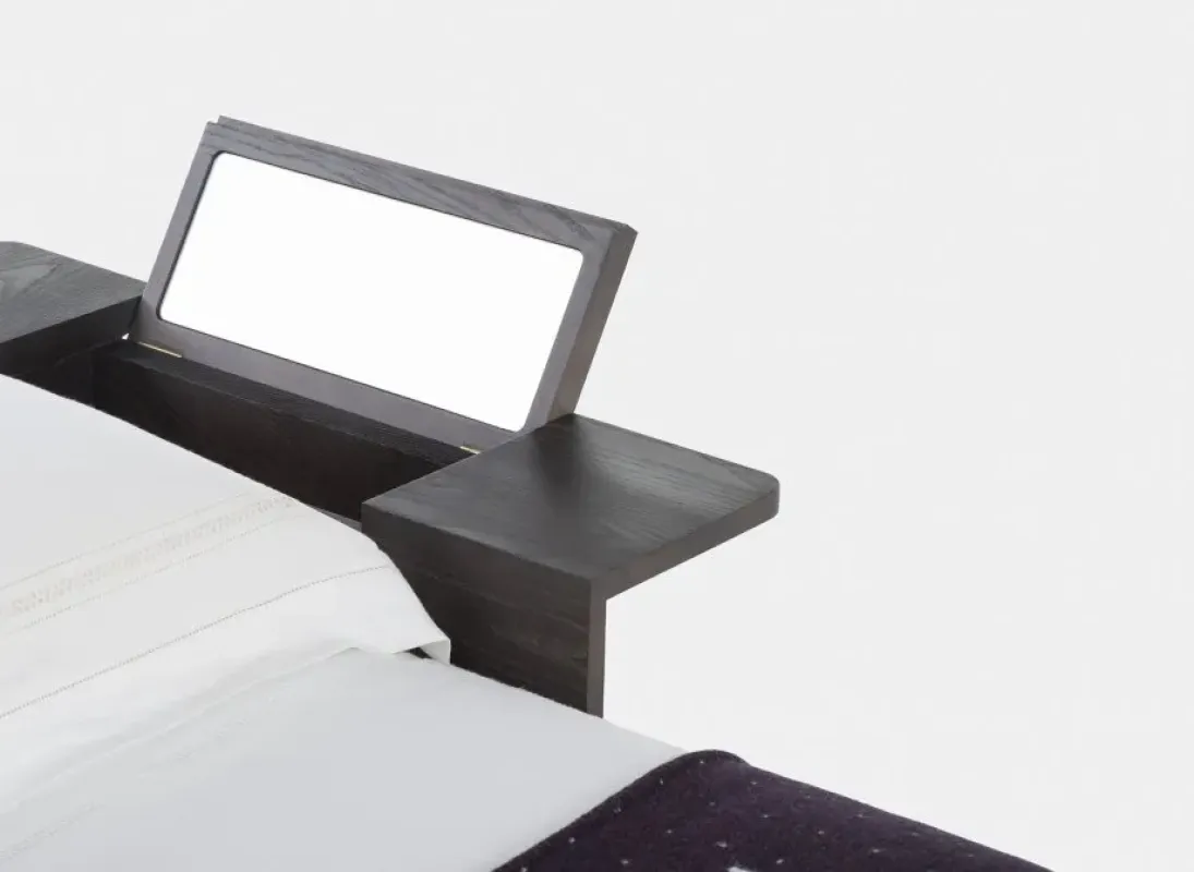 758 Platform Bed - De La Espada w Mesmetric