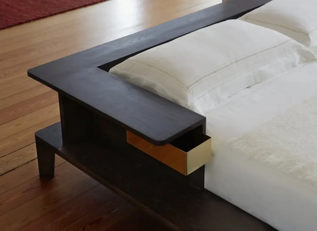758 Platform Bed - De La Espada w Mesmetric