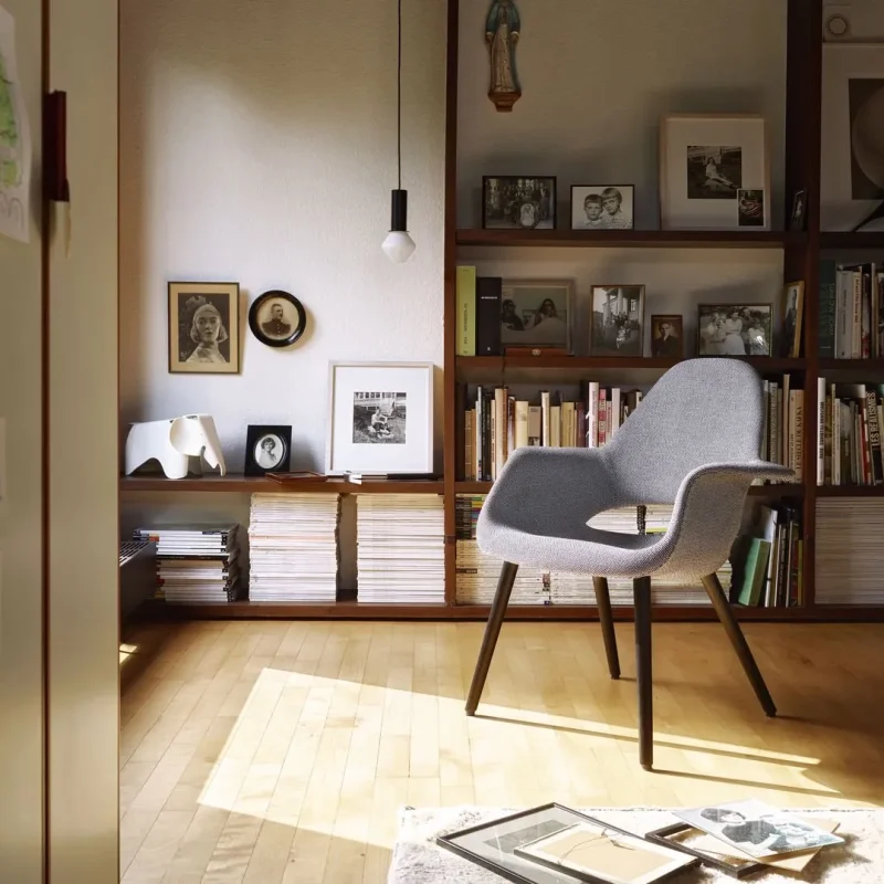 Eames Elephant