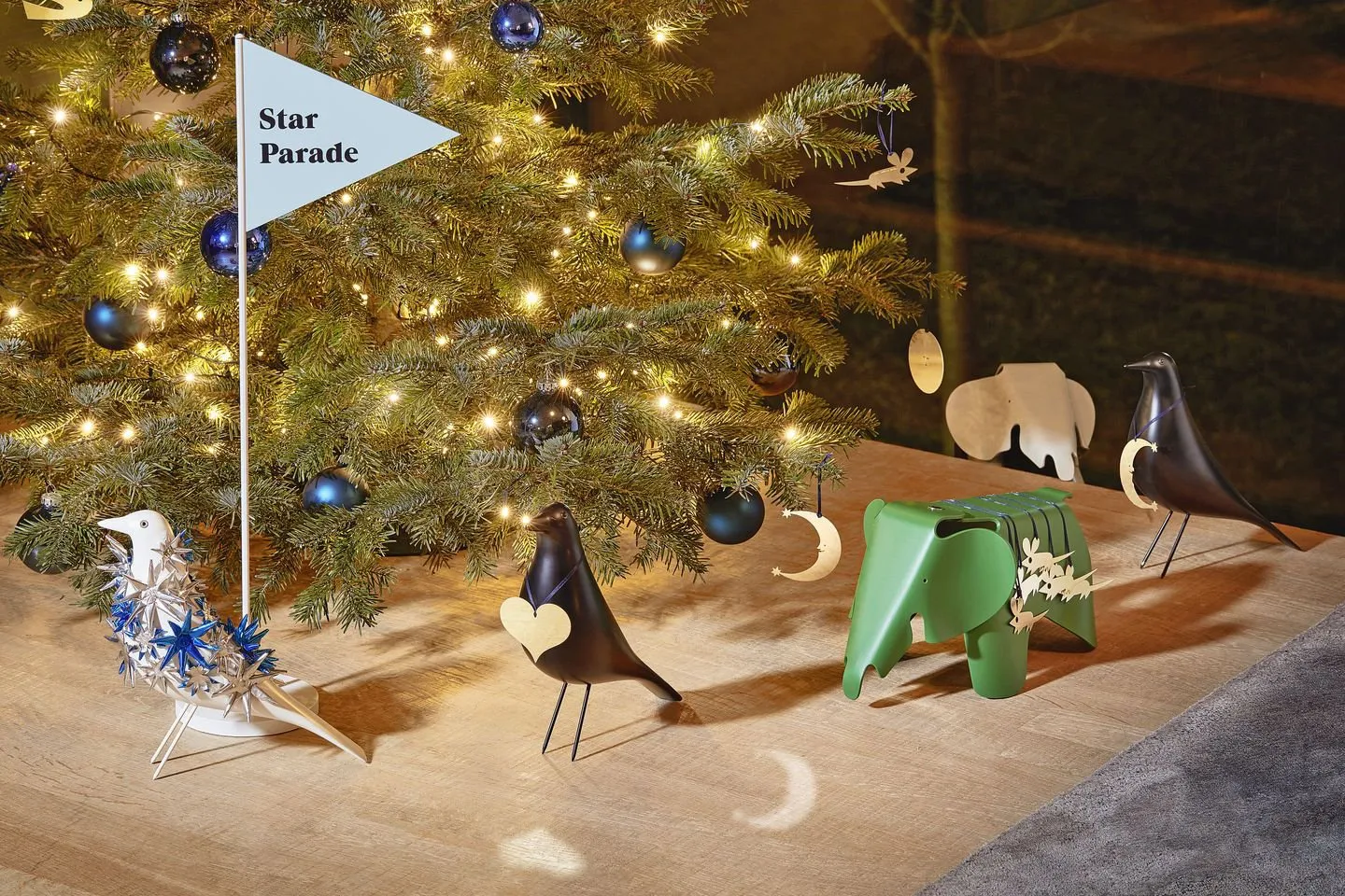Eames Elephant