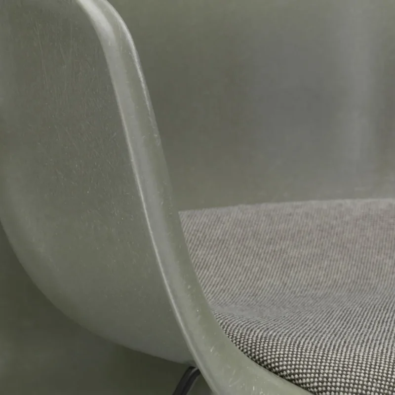 Eames Fiberglass DAR Upholstred seat – Vitra at Mesmetric
