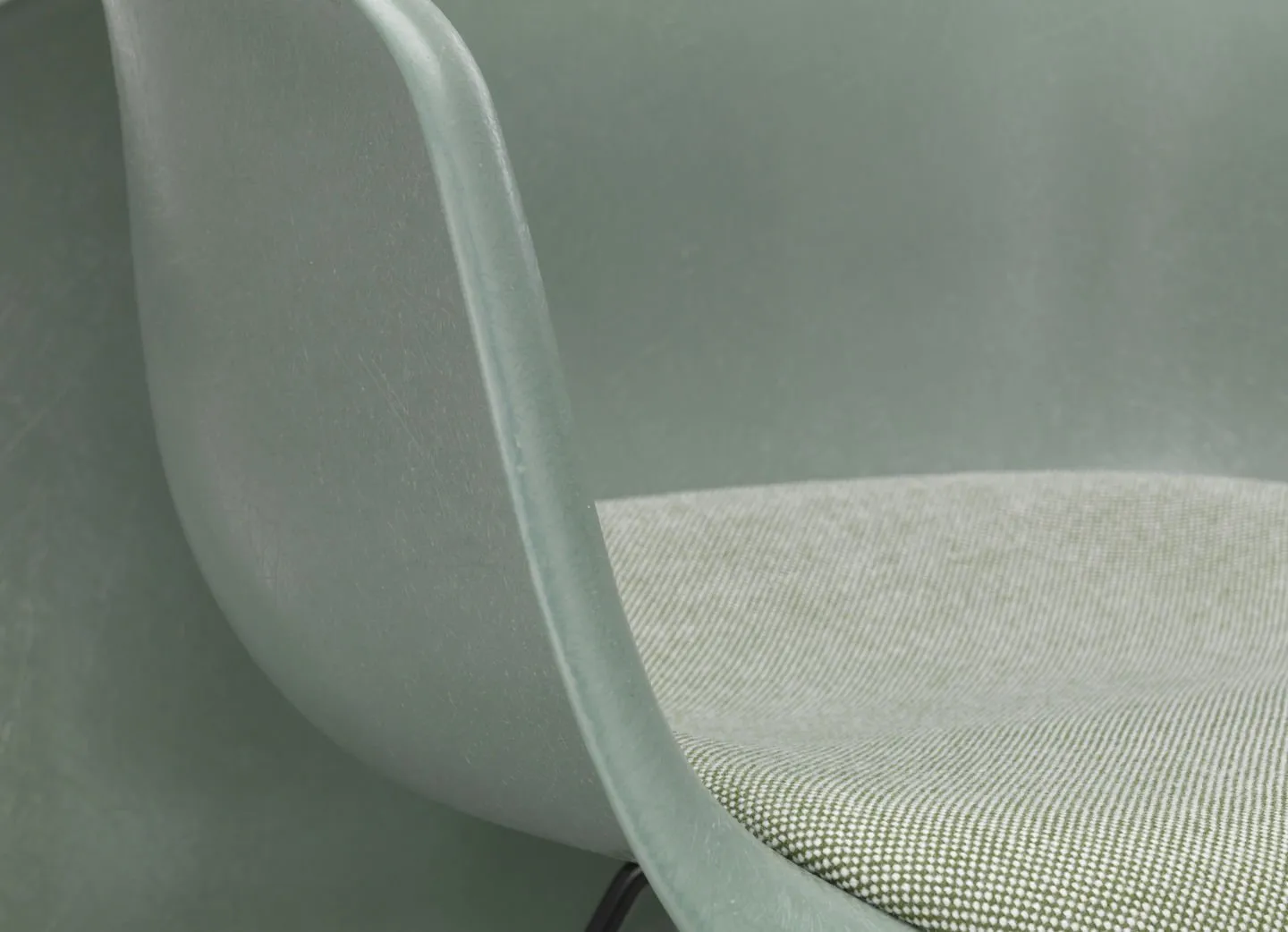 Eames Fiberglass DAR Upholstred seat – Vitra at Mesmetric