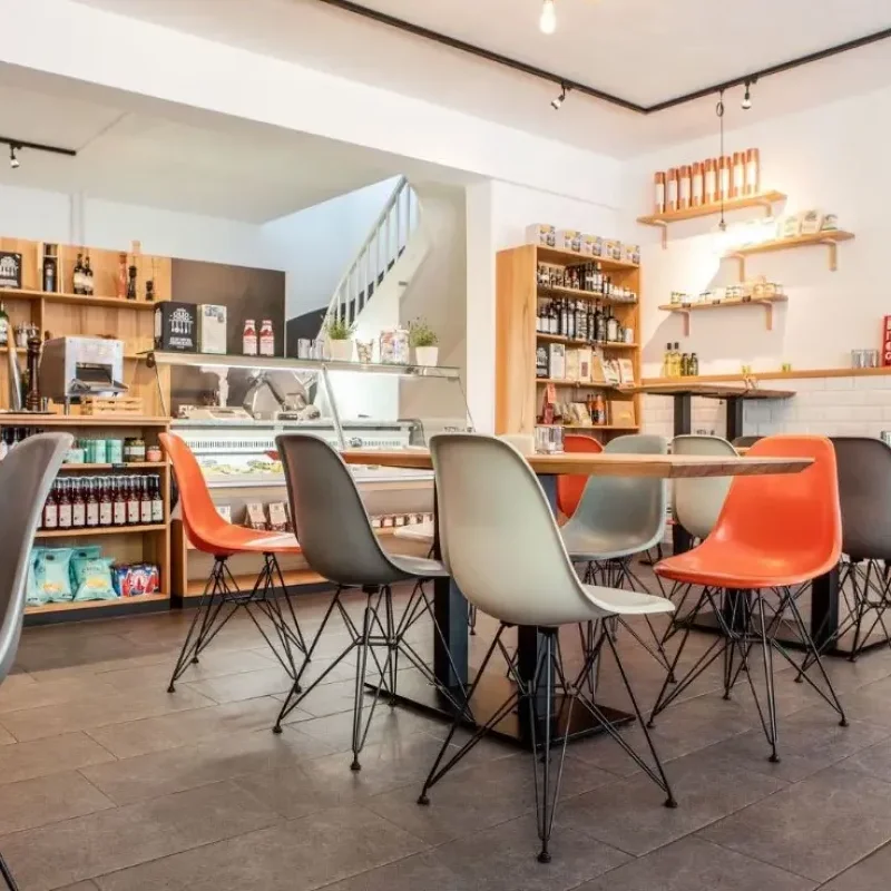 Eames Fiberglass DSR - Vitra w Mesmetric