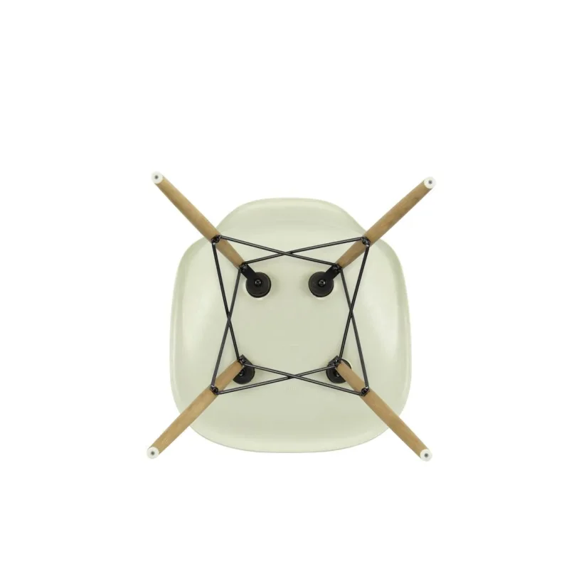 Eames Fiberglass DSW