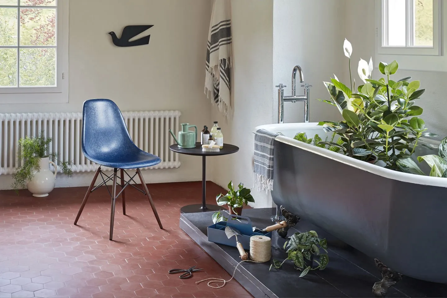 Eames Fiberglass DSW