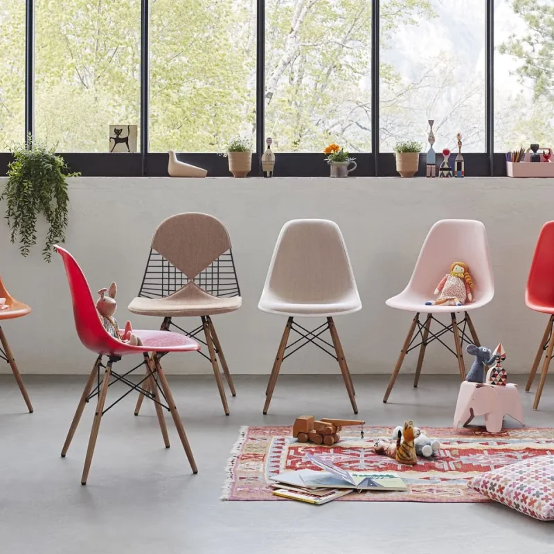 Eames Fiberglass DSW