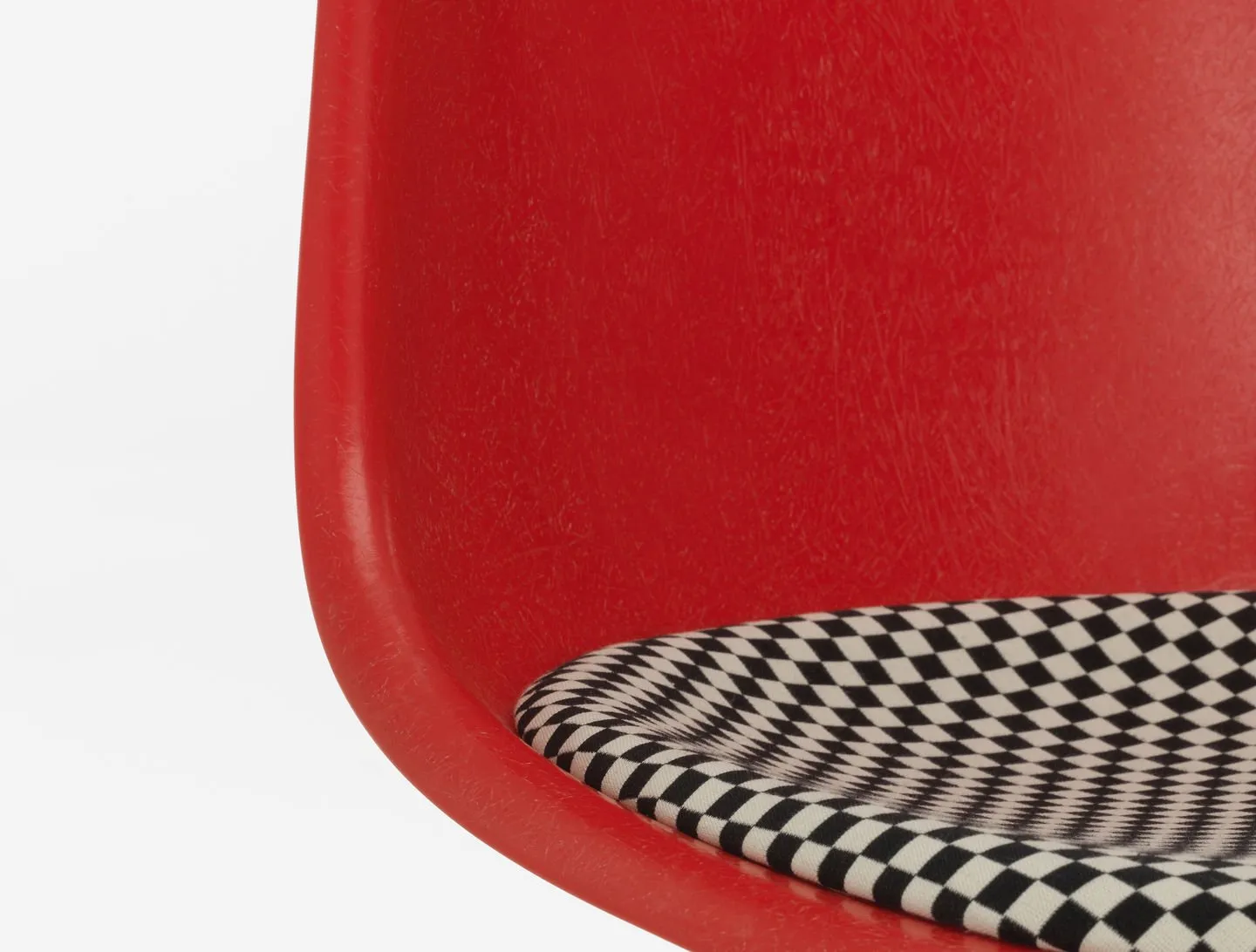Eames Fiberglass DSX with cushion