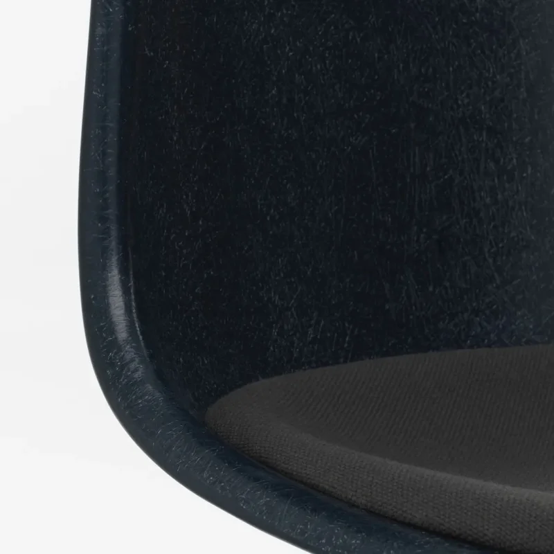 Eames Fiberglass DSX with cushion