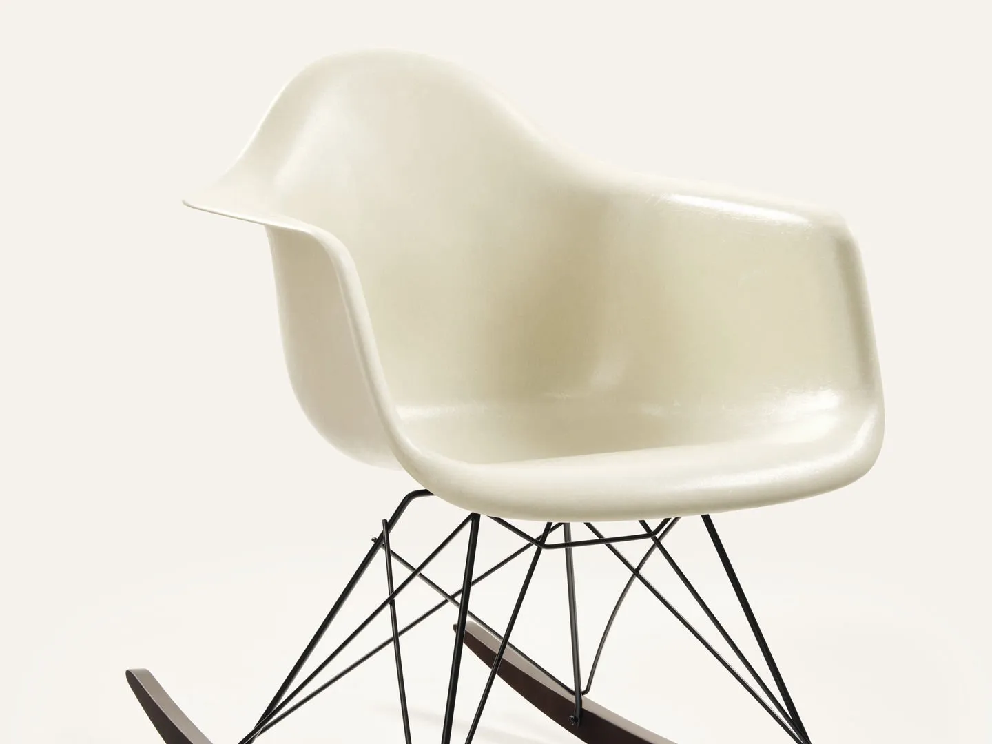 Eames fiberglass RAR - Vitra w Mesmetric