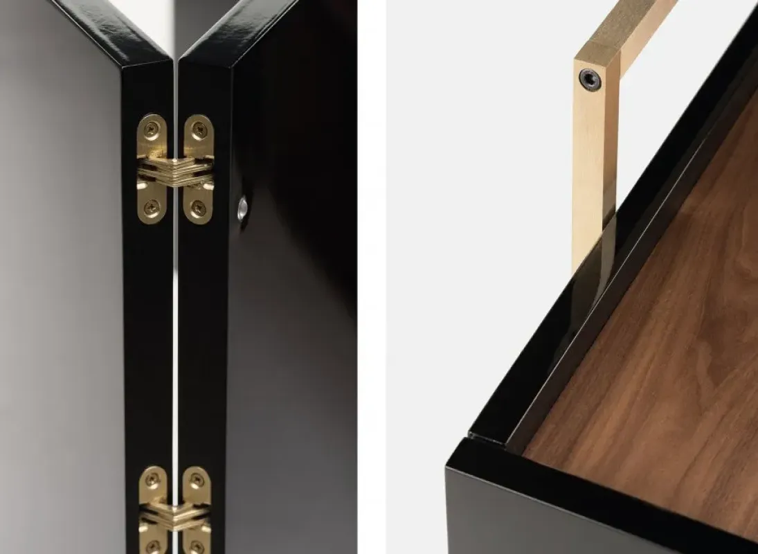 759S Trunk Low Cabinet - De La Espada w Mesmetric
