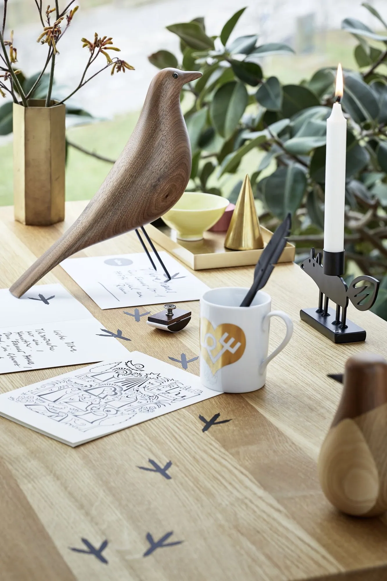Eames House Bird – Vitra at Mesmetric
