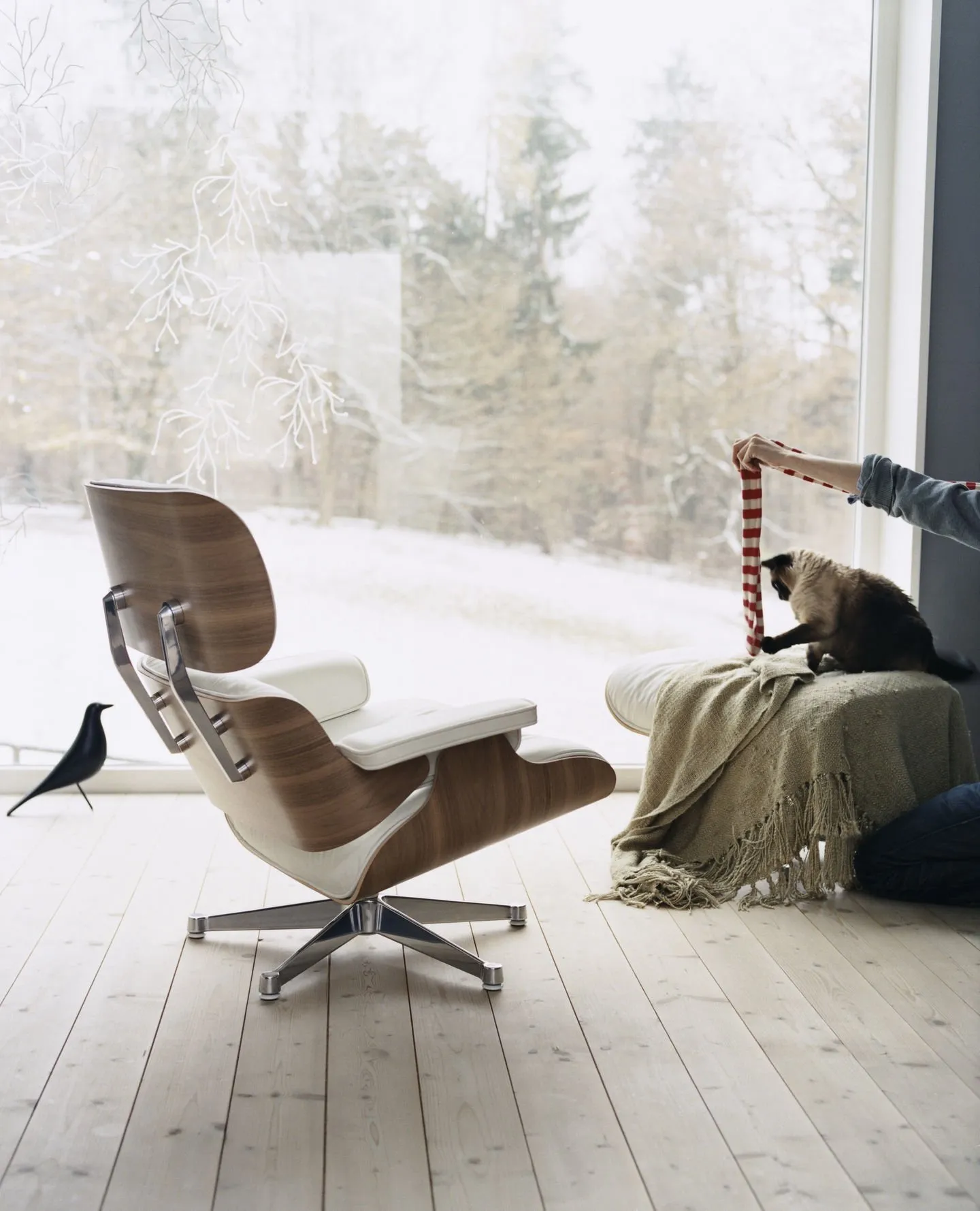 Eames House Bird – Vitra at Mesmetric