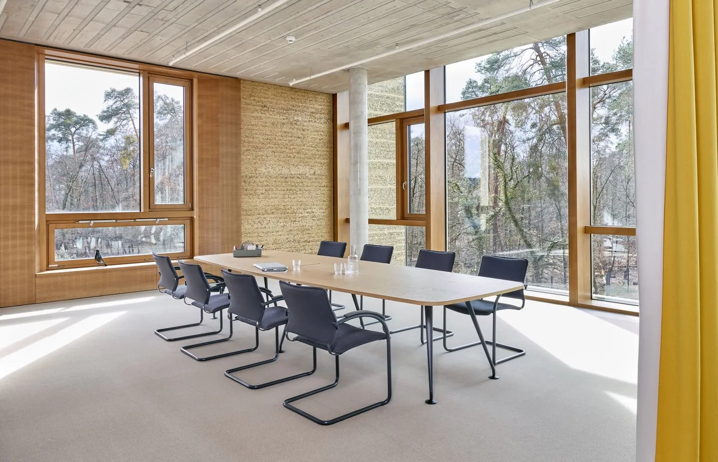 Eames House Bird – Vitra at Mesmetric