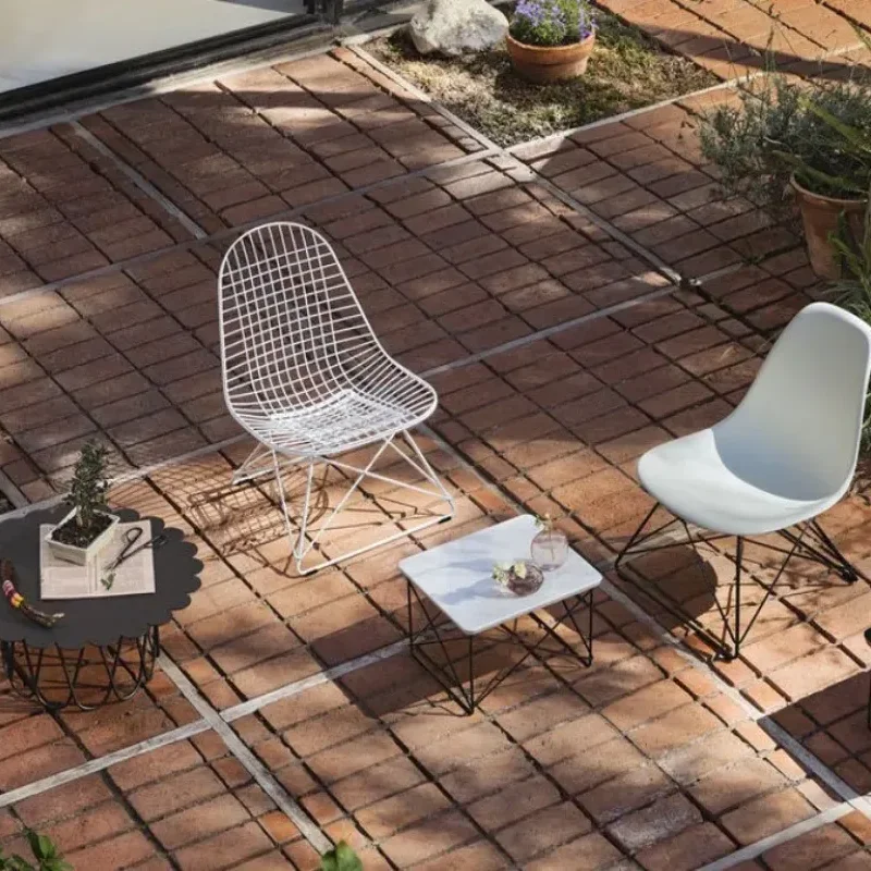 Eames Plastic Chair RE LSR - Vitra w Mesmetric