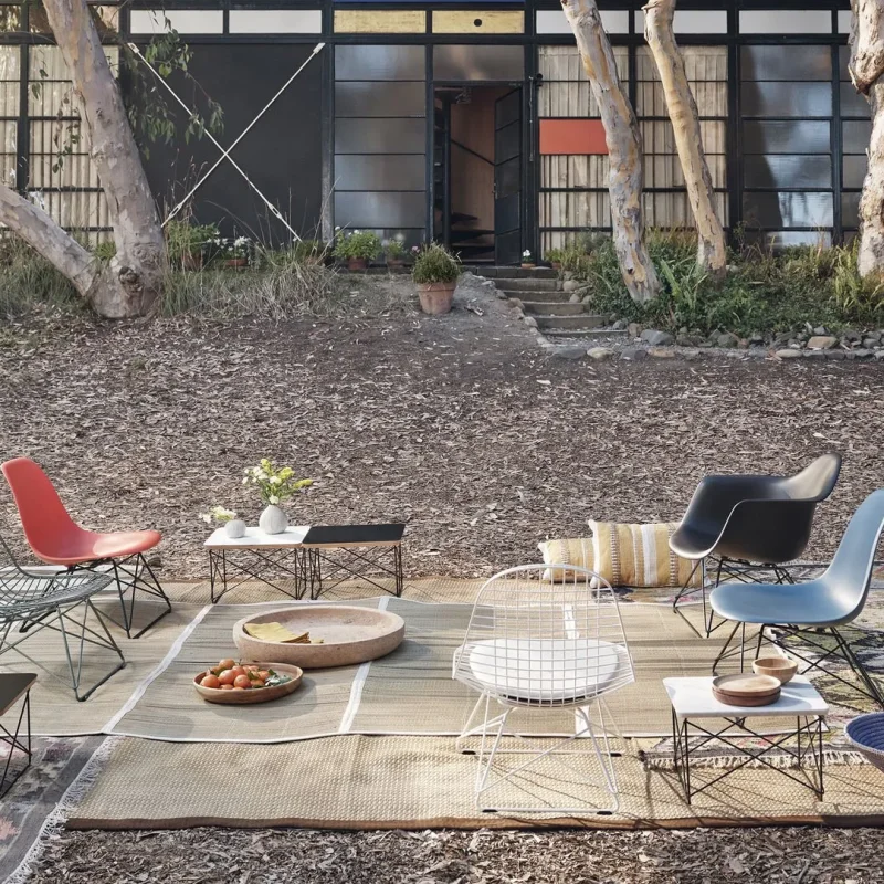 Eames Plastic Chair RE LSR - Vitra w Mesmetric