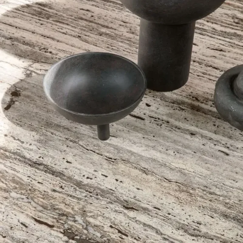 Epic dining table travertine - Gubi.dk w Mesmetric