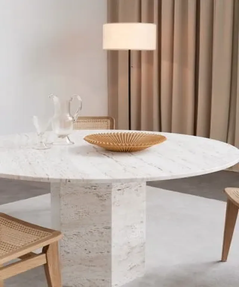 Epic dining table travertine - Gubi.dk w Mesmetric