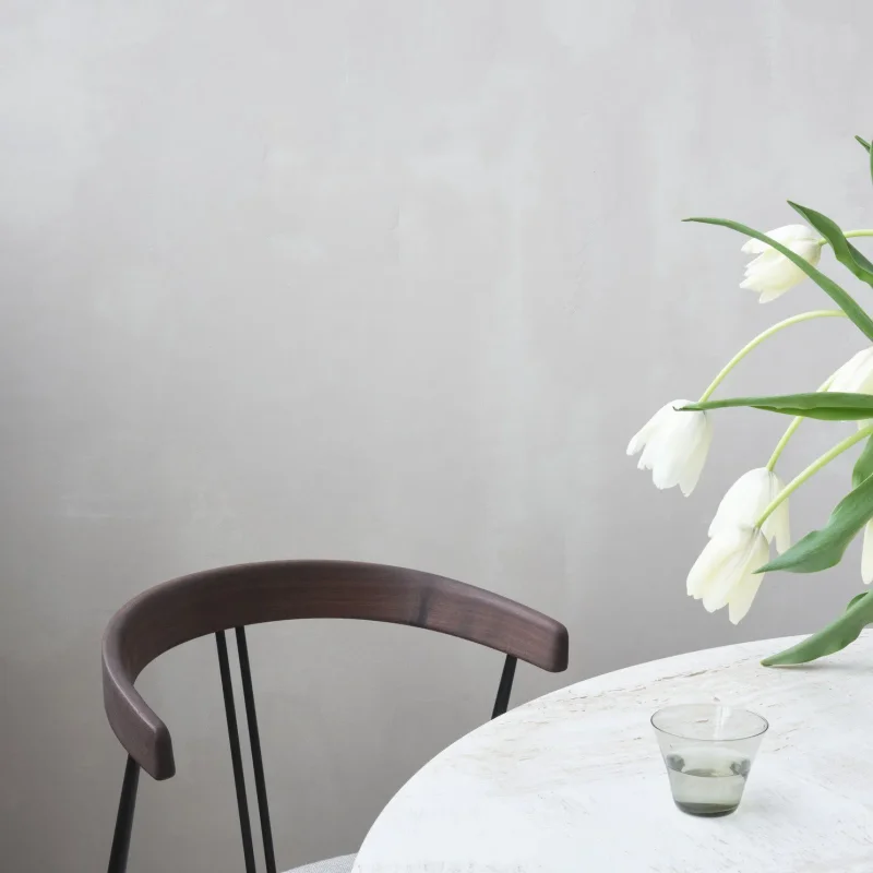 Epic dining table travertine - Gubi.dk w Mesmetric