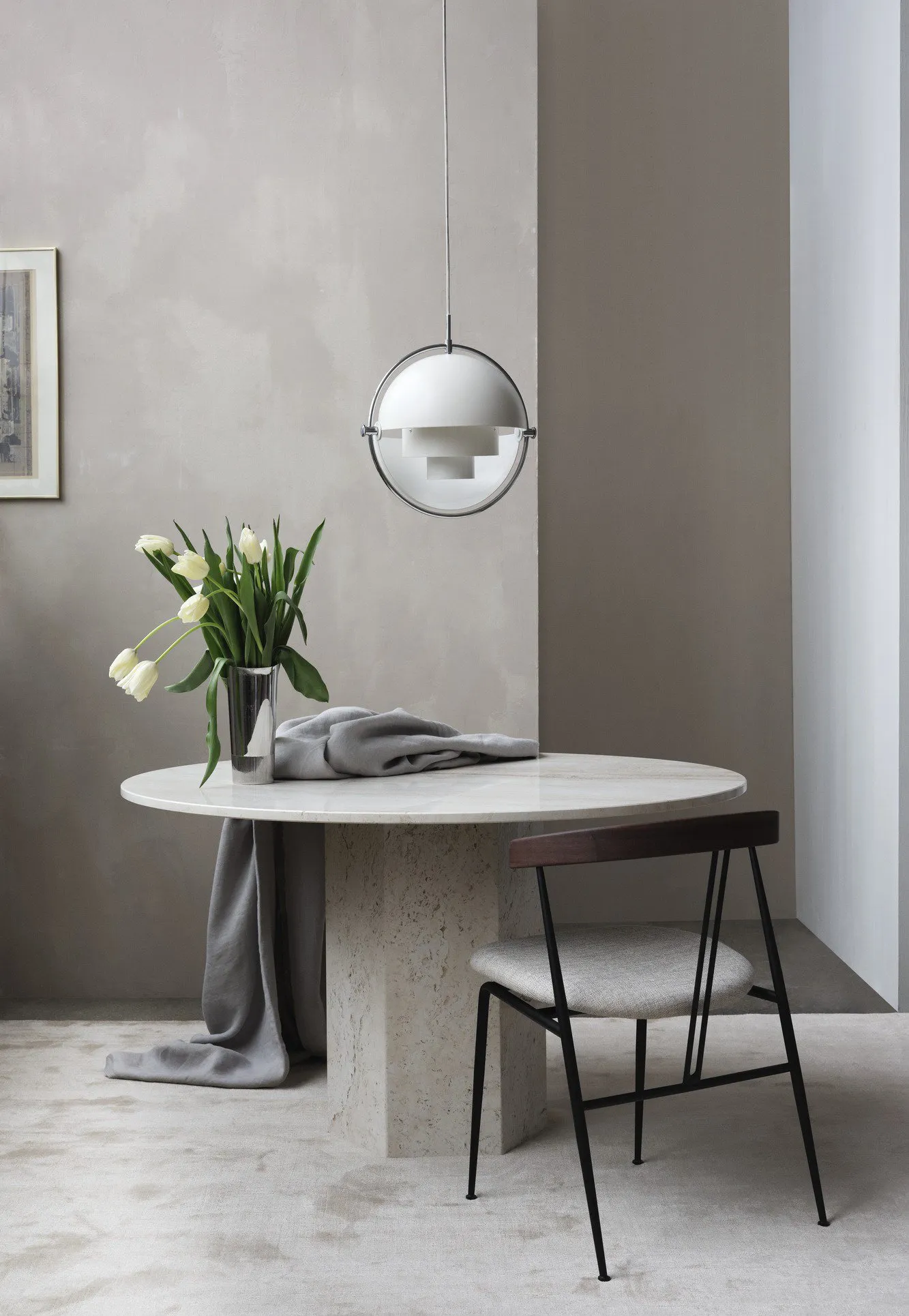 Epic dining table travertine - Gubi.dk w Mesmetric