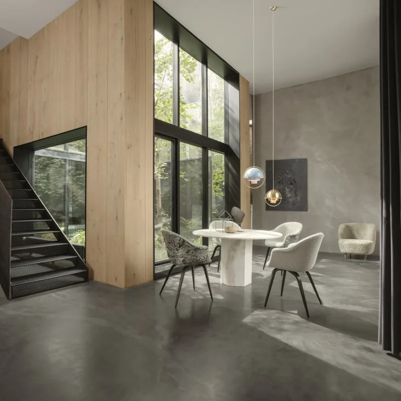 Epic dining table travertine - Gubi.dk w Mesmetric