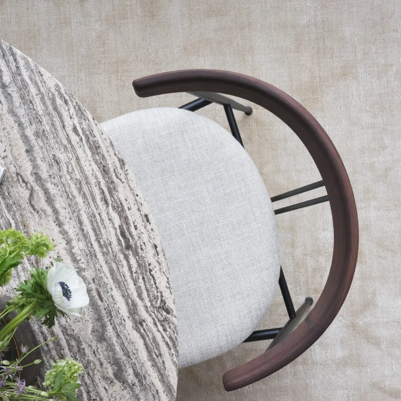 Epic dining table travertine - Gubi.dk w Mesmetric