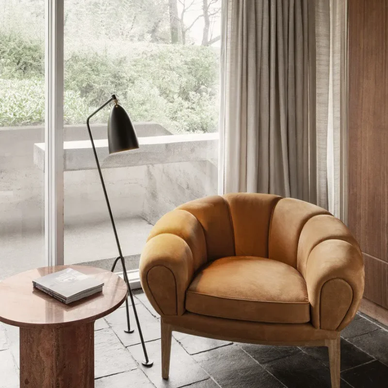 Epic travertine - Gubi.dk w Mesmetric