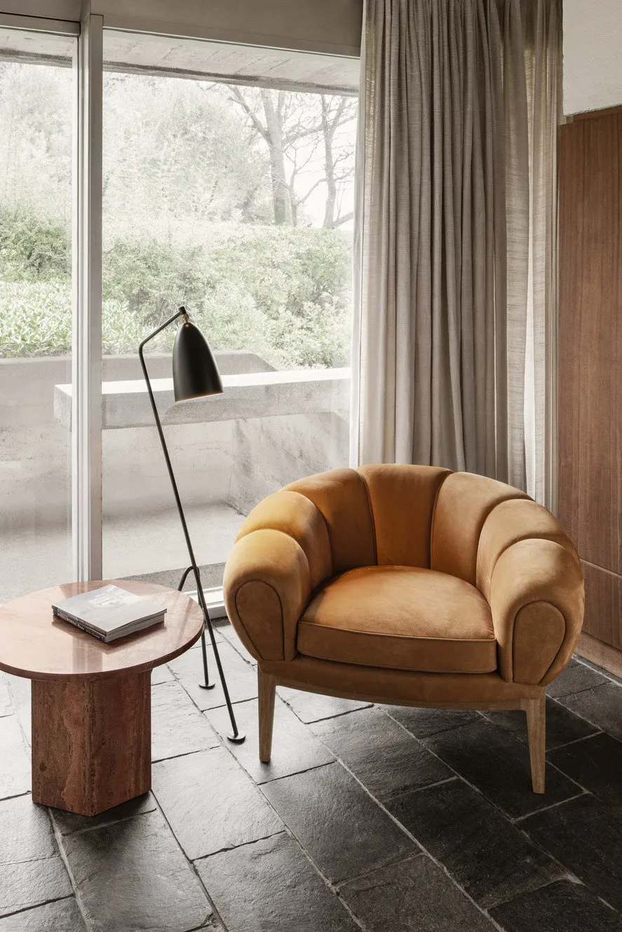 Epic travertine - Gubi.dk w Mesmetric