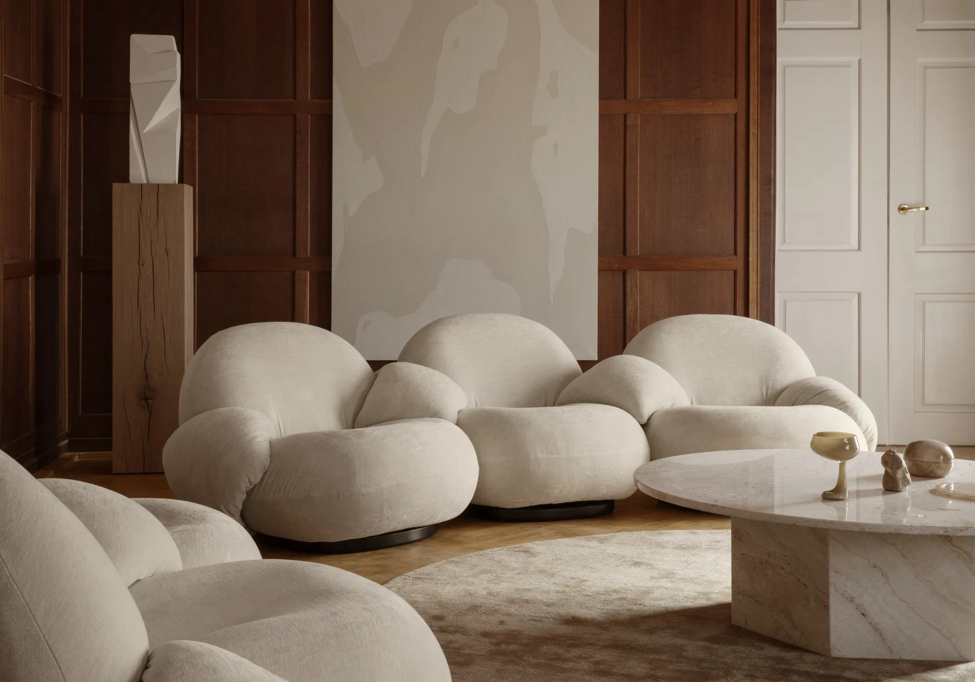 Epic travertine - Gubi.dk w Mesmetric