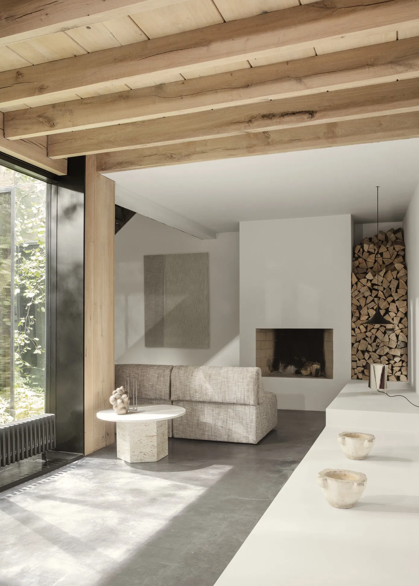 Epic travertine - Gubi.dk w Mesmetric