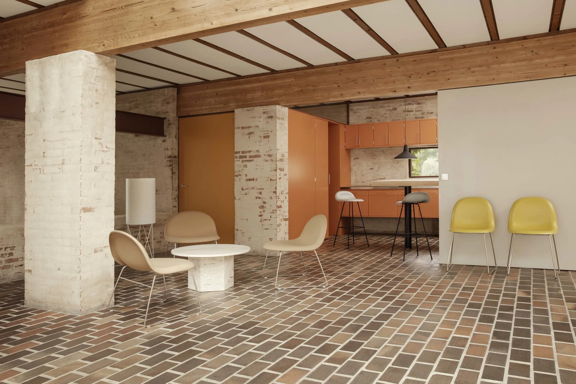 Epic travertine - Gubi.dk w Mesmetric