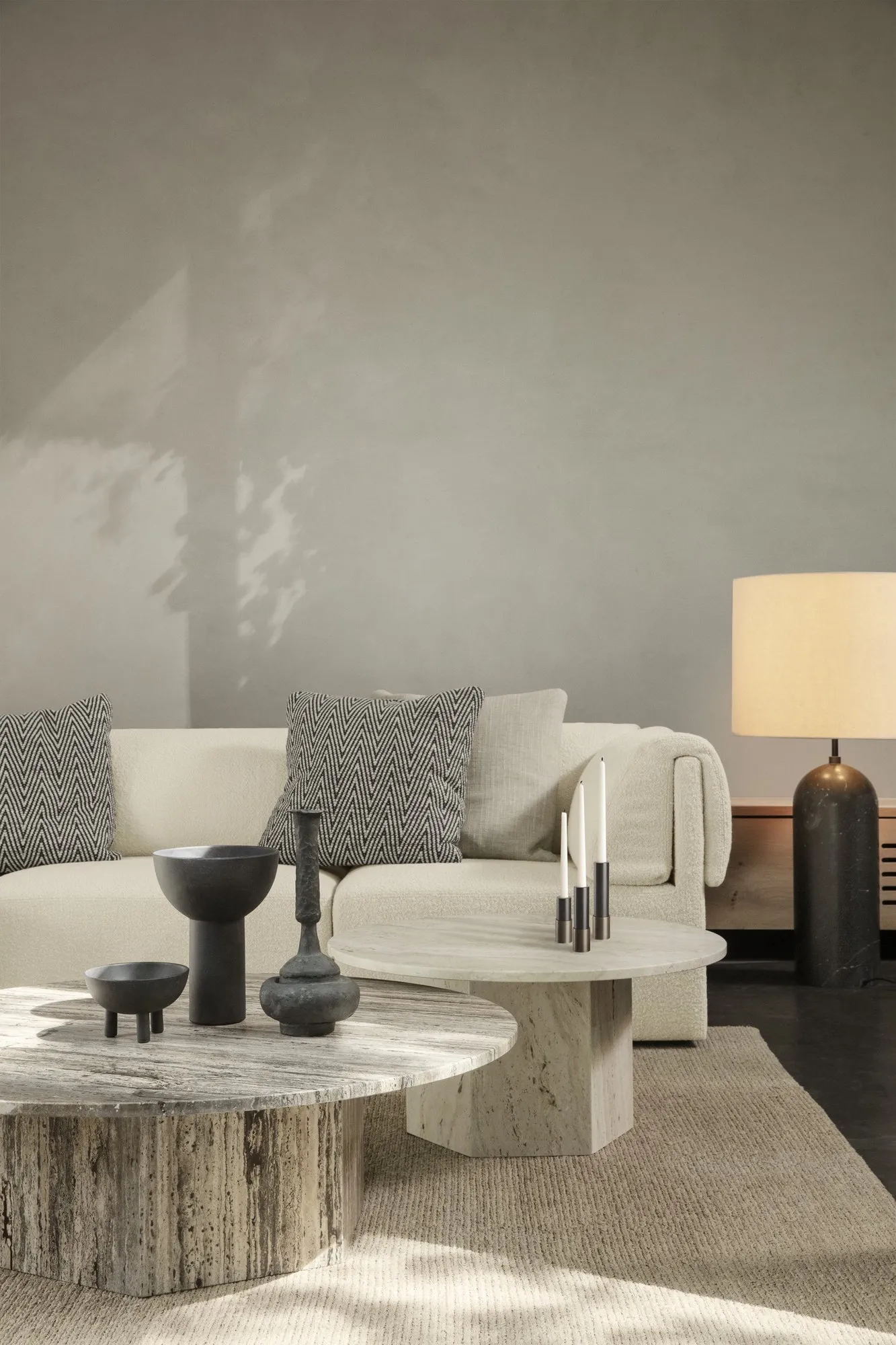 Epic travertine - Gubi.dk w Mesmetric