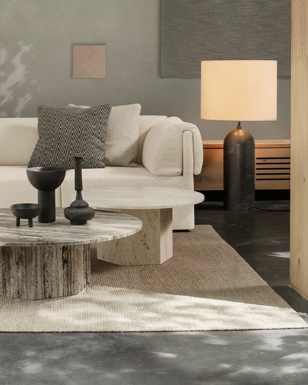 Epic travertine - Gubi.dk w Mesmetric