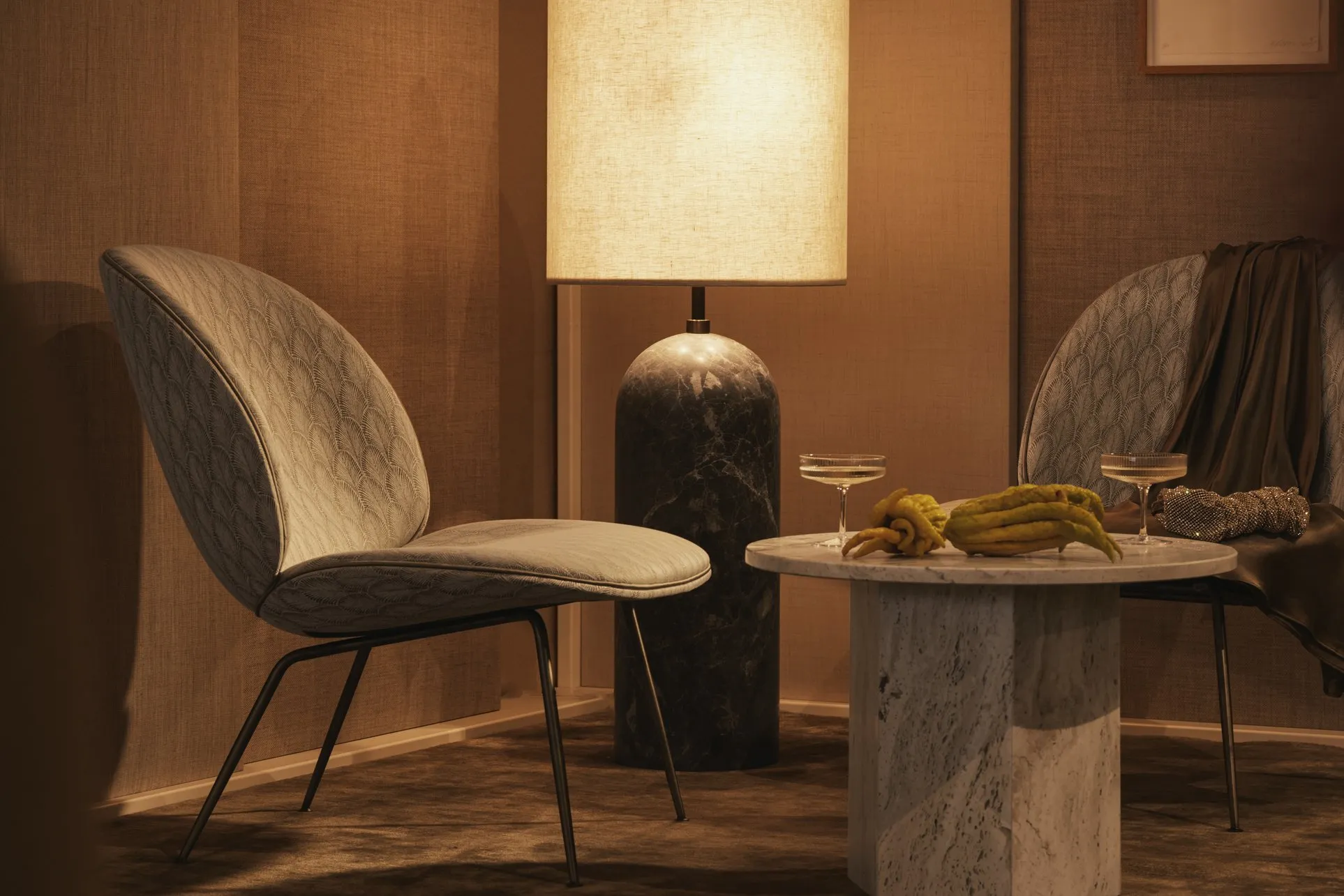 Epic travertine - Gubi.dk w Mesmetric