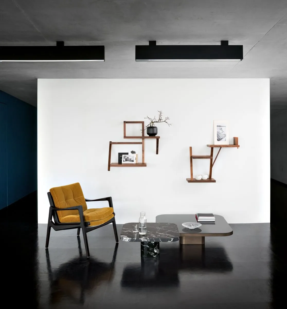 Euvira lounge chair - ClassiCon w Mesmetric