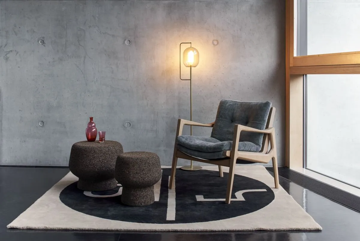 Euvira lounge chair - ClassiCon w Mesmetric