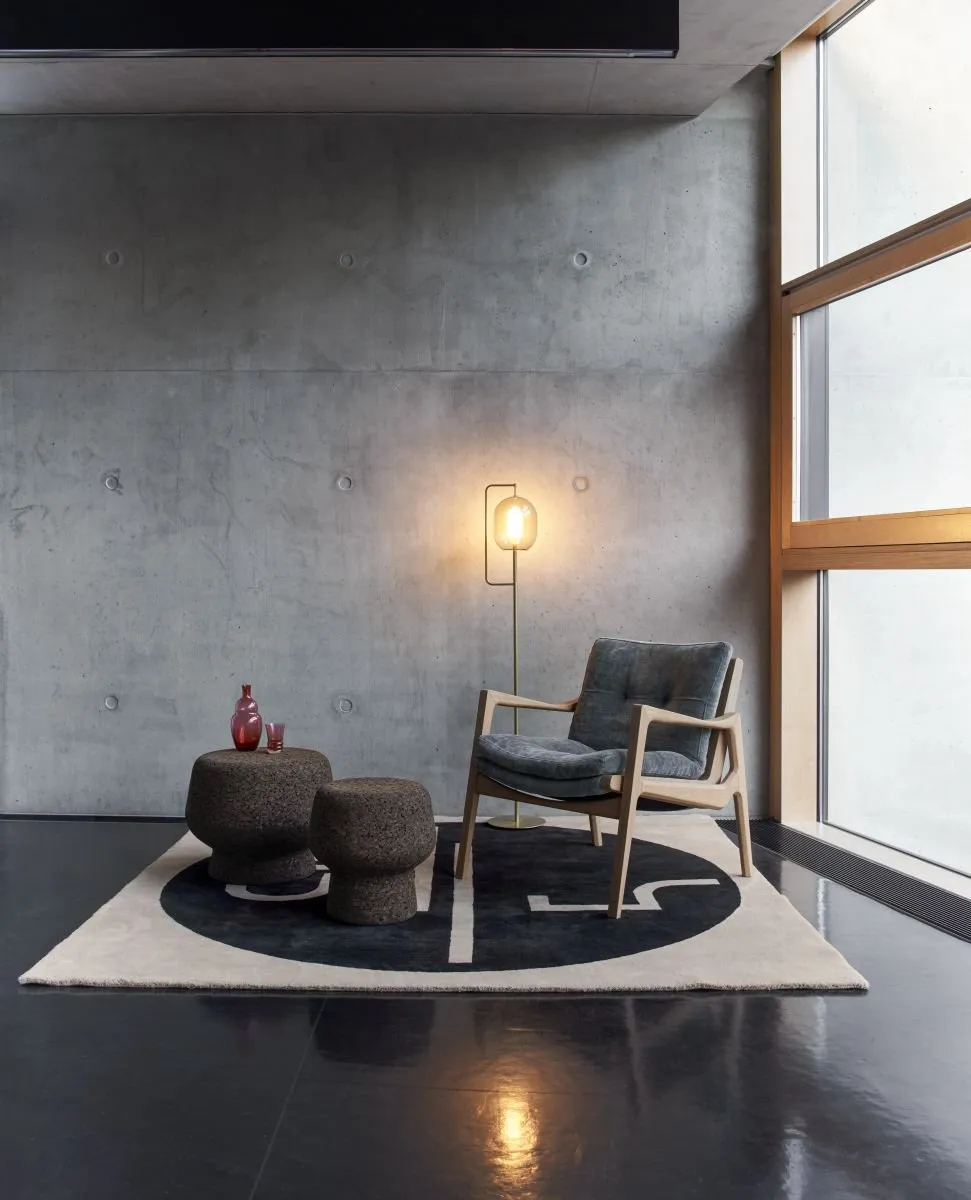 Euvira lounge chair - ClassiCon w Mesmetric