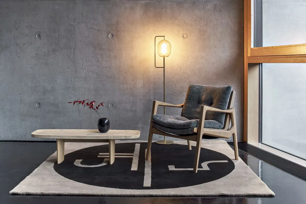 Euvira lounge chair - ClassiCon w Mesmetric