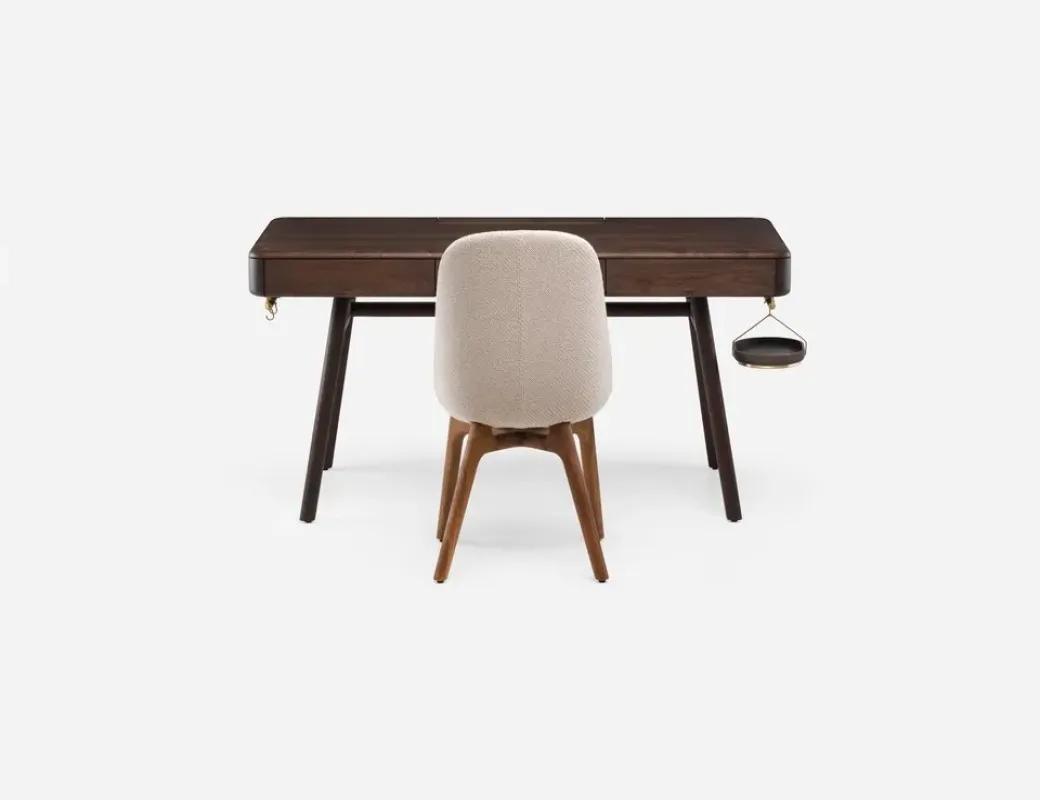 784 Solo Desk - De La Espada w Mesmetric