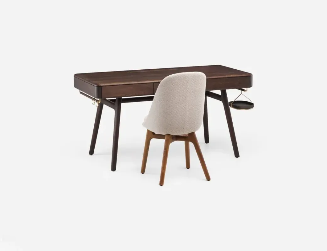 784 Solo Desk - De La Espada w Mesmetric