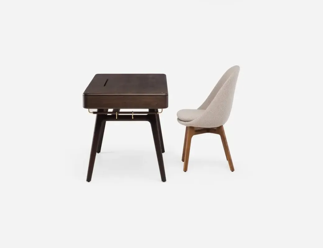784 Solo Desk - De La Espada w Mesmetric