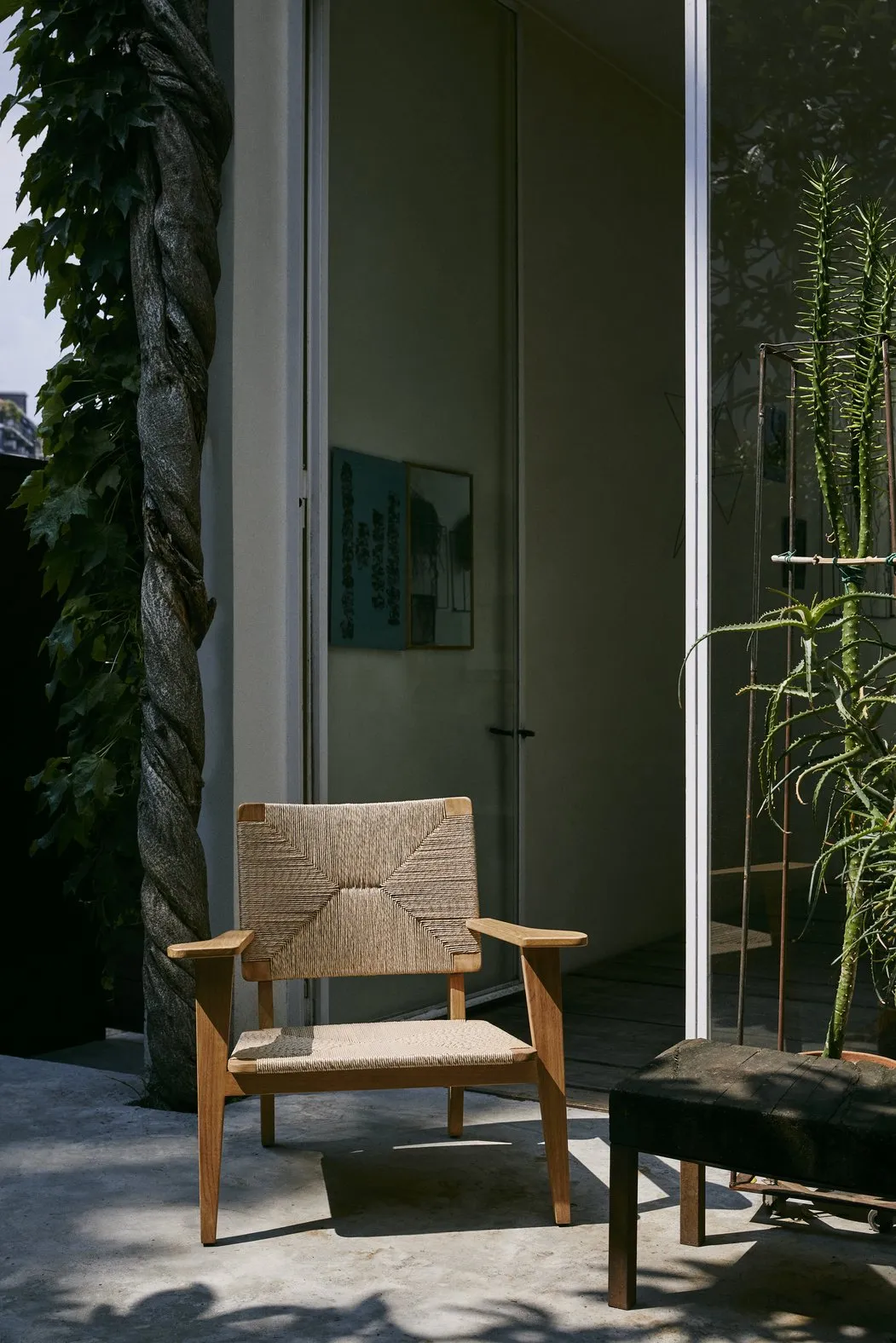 F-chair outdoor lounge - Gubi.dk w Mesmetric