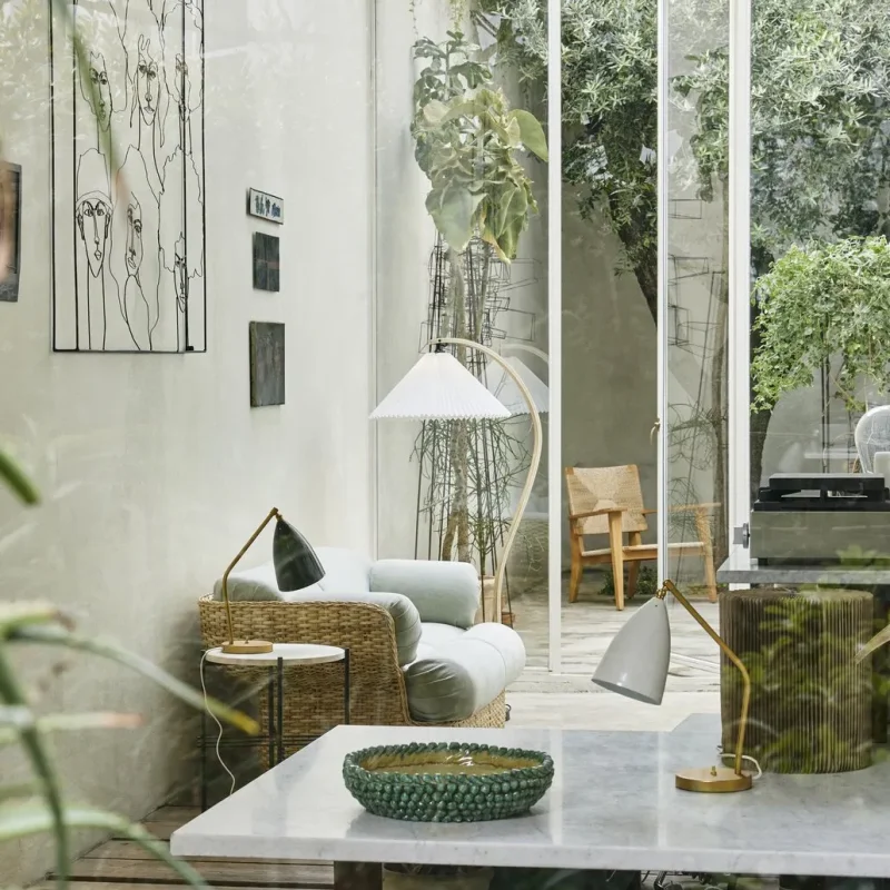 F-chair outdoor lounge - Gubi.dk w Mesmetric