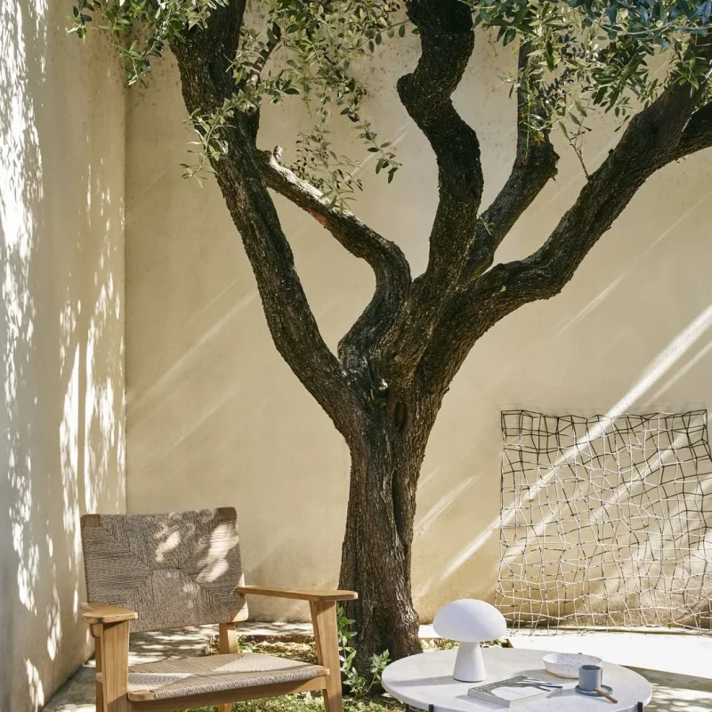 F-chair outdoor lounge - Gubi.dk w Mesmetric